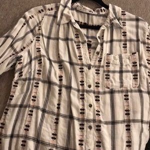 Maurices Long Sleeve Button up Size 2
